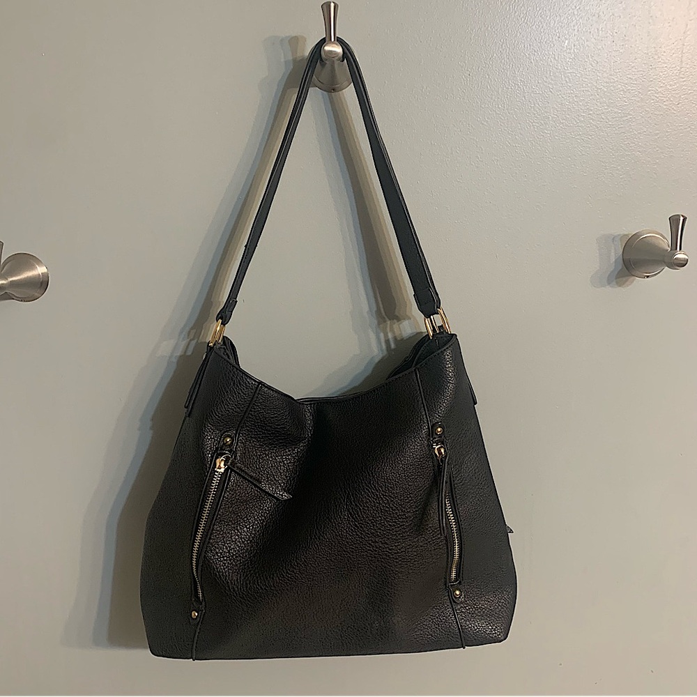 Kate and Mel vegan leather hobo-style black purse/handbag